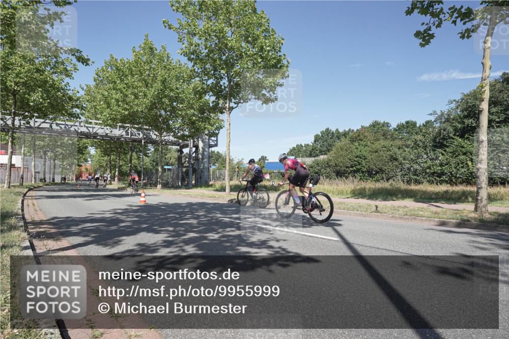 09.08.2026 - GEWOBA Citytriathlon Bremen Michael Burmester http://msf.ph/oto/9955999 09.08.2026 12:31:30 Radfahren 561, 589, 592, 606, 686, 793, 909, 1101, 1150 meine-sportfotos.de
