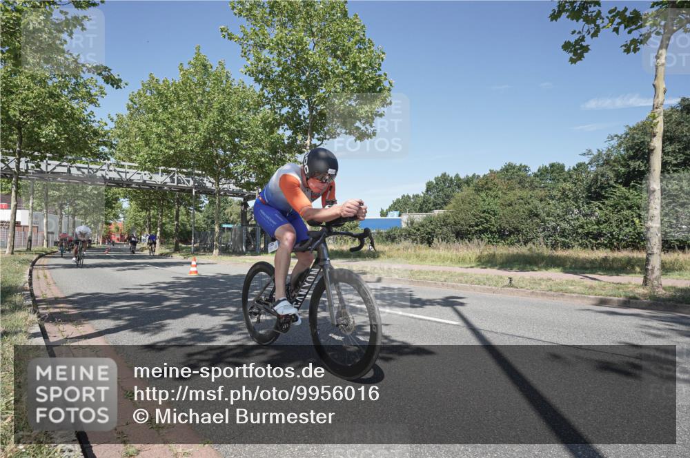 09.08.2026 - GEWOBA Citytriathlon Bremen Michael Burmester http://msf.ph/oto/9956016 09.08.2026 12:32:08 Radfahren 579, 650, 867, 883, 884, 920, 924, 955, 990 meine-sportfotos.de
