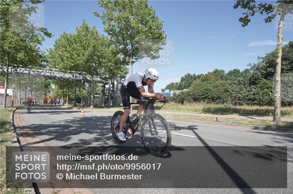 09.08.2026 - GEWOBA Citytriathlon Bremen Michael Burmester http://msf.ph/oto/9956017 09.08.2026 12:32:09 Radfahren 579, 650, 867, 883, 884, 920, 924, 955, 990 meine-sportfotos.de