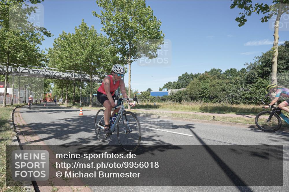 09.08.2026 - GEWOBA Citytriathlon Bremen Michael Burmester http://msf.ph/oto/9956018 09.08.2026 12:32:12 Radfahren 579, 650, 867, 884, 920, 924, 955, 990 meine-sportfotos.de