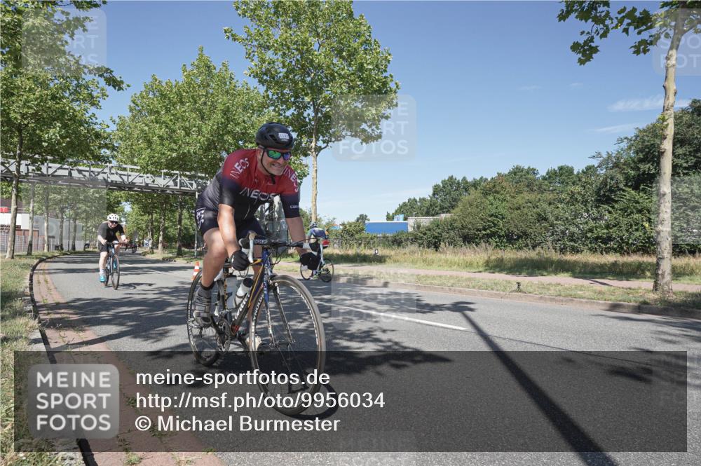 09.08.2026 - GEWOBA Citytriathlon Bremen Michael Burmester http://msf.ph/oto/9956034 09.08.2026 12:32:49 Radfahren 636, 875, 921, 983, 1008, 1137 meine-sportfotos.de
