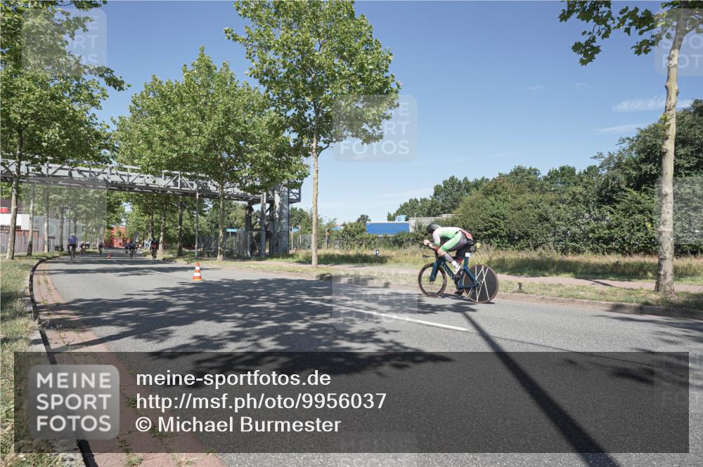 09.08.2026 - GEWOBA Citytriathlon Bremen Michael Burmester http://msf.ph/oto/9956037 09.08.2026 12:32:54 Radfahren 582, 636, 875, 921, 983, 1016, 1137 meine-sportfotos.de