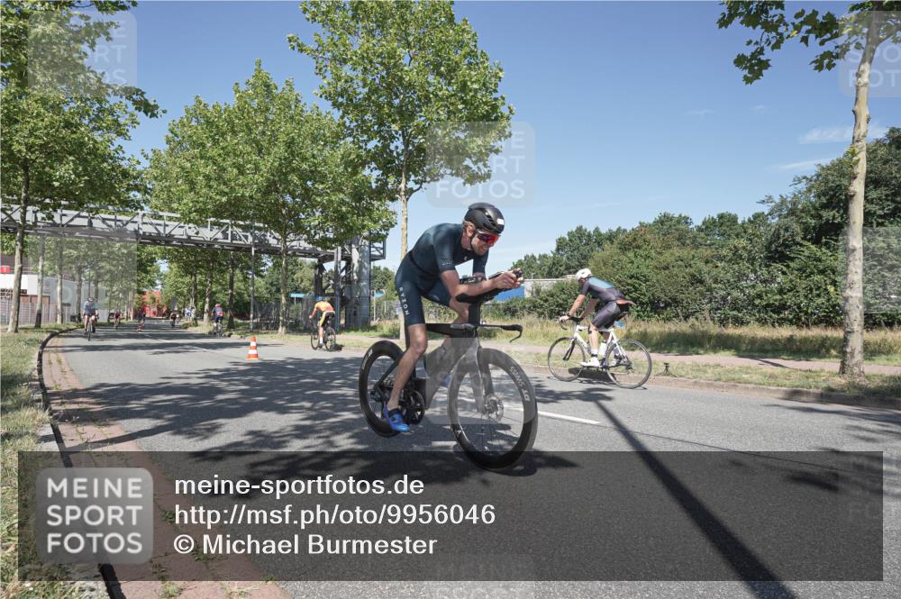 09.08.2026 - GEWOBA Citytriathlon Bremen Michael Burmester http://msf.ph/oto/9956046 09.08.2026 12:33:19 Radfahren 730, 769, 879, 930, 1006 meine-sportfotos.de