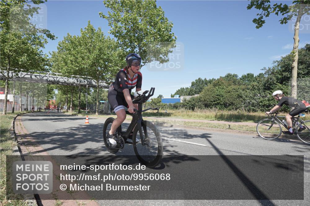 09.08.2026 - GEWOBA Citytriathlon Bremen Michael Burmester http://msf.ph/oto/9956068 09.08.2026 12:33:57 Radfahren 655, 750, 877, 914, 932, 1158 meine-sportfotos.de