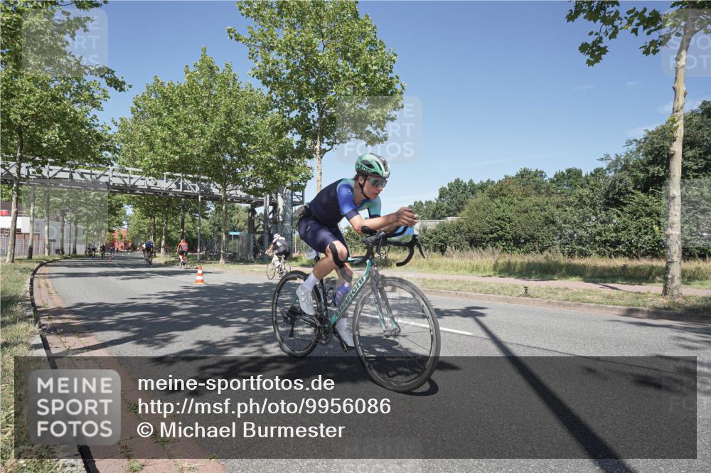 09.08.2026 - GEWOBA Citytriathlon Bremen Michael Burmester http://msf.ph/oto/9956086 09.08.2026 12:34:22 Radfahren 569, 611, 733, 808, 1013, 1130, 1143, 1160 meine-sportfotos.de
