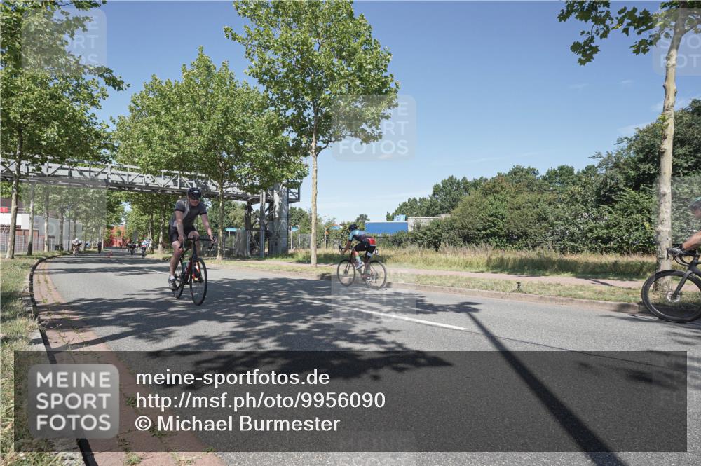 09.08.2026 - GEWOBA Citytriathlon Bremen Michael Burmester http://msf.ph/oto/9956090 09.08.2026 12:34:28 Radfahren 569, 611, 716, 726, 733, 808, 1013, 1130, 1160 meine-sportfotos.de