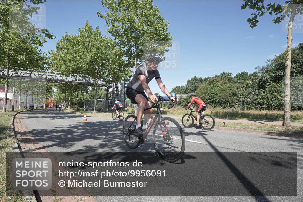 09.08.2026 - GEWOBA Citytriathlon Bremen Michael Burmester http://msf.ph/oto/9956091 09.08.2026 12:34:28 Radfahren 569, 611, 716, 726, 733, 808, 1013, 1130, 1160 meine-sportfotos.de