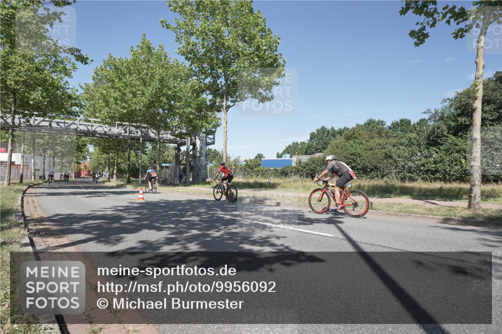 09.08.2026 - GEWOBA Citytriathlon Bremen Michael Burmester http://msf.ph/oto/9956092 09.08.2026 12:34:29 Radfahren 569, 611, 628, 716, 726, 733, 808, 1013, 1130, 1160 meine-sportfotos.de