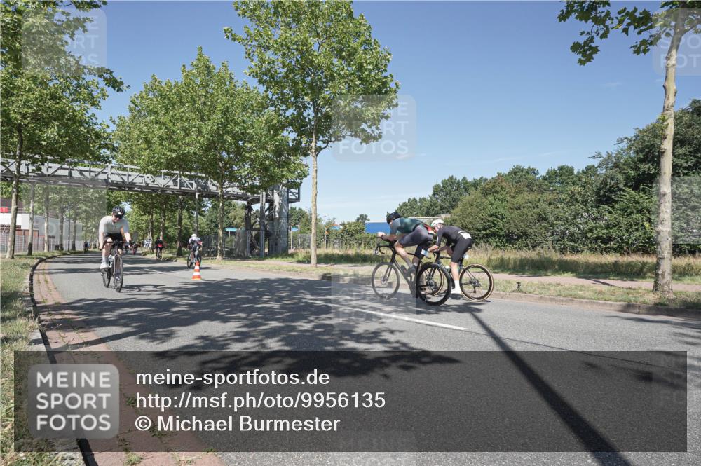 09.08.2026 - GEWOBA Citytriathlon Bremen Michael Burmester http://msf.ph/oto/9956135 09.08.2026 12:35:33 Radfahren 552, 600, 739, 773, 777, 987 meine-sportfotos.de