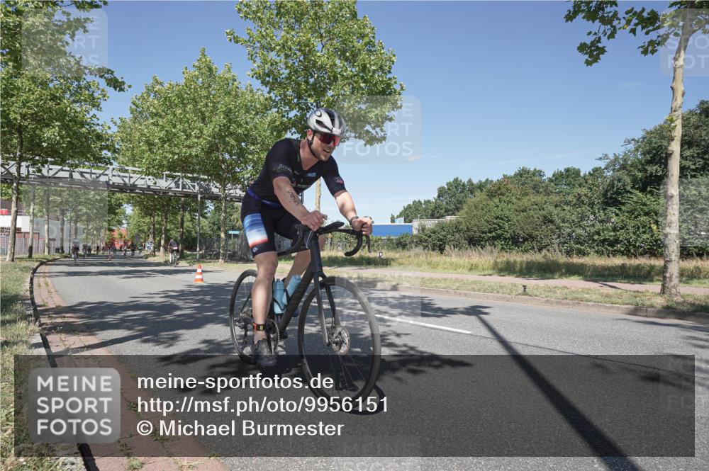 09.08.2026 - GEWOBA Citytriathlon Bremen Michael Burmester http://msf.ph/oto/9956151 09.08.2026 12:35:54 Radfahren 595, 758, 803, 814, 820, 869, 895, 901, 918, 1009, 1155 meine-sportfotos.de