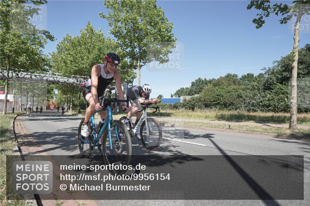 09.08.2026 - GEWOBA Citytriathlon Bremen Michael Burmester http://msf.ph/oto/9956154 09.08.2026 12:35:58 Radfahren 564, 595, 737, 803, 820, 869, 895, 901, 918, 1009, 1155 meine-sportfotos.de