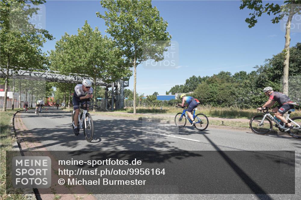 09.08.2026 - GEWOBA Citytriathlon Bremen Michael Burmester http://msf.ph/oto/9956164 09.08.2026 12:36:14 Radfahren 560, 562, 564, 565, 682, 737, 748, 781, 948, 981, 1110, 1119, 1139 meine-sportfotos.de