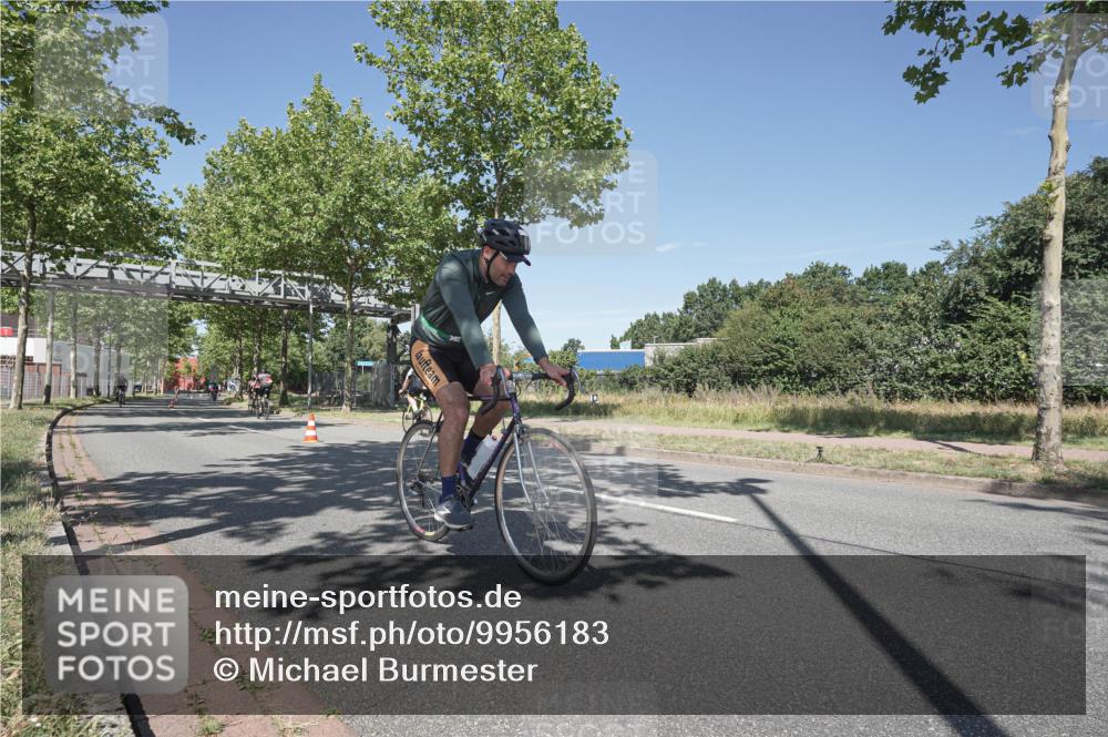 09.08.2026 - GEWOBA Citytriathlon Bremen Michael Burmester http://msf.ph/oto/9956183 09.08.2026 12:36:38 Radfahren 653, 699, 749, 780, 979, 1005, 1118, 1129, 1146 meine-sportfotos.de