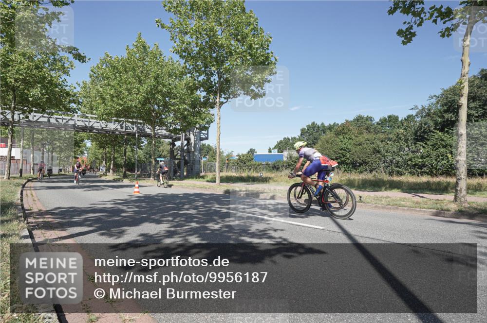 09.08.2026 - GEWOBA Citytriathlon Bremen Michael Burmester http://msf.ph/oto/9956187 09.08.2026 12:36:47 Radfahren 653, 699, 861, 970, 1005, 1147 meine-sportfotos.de