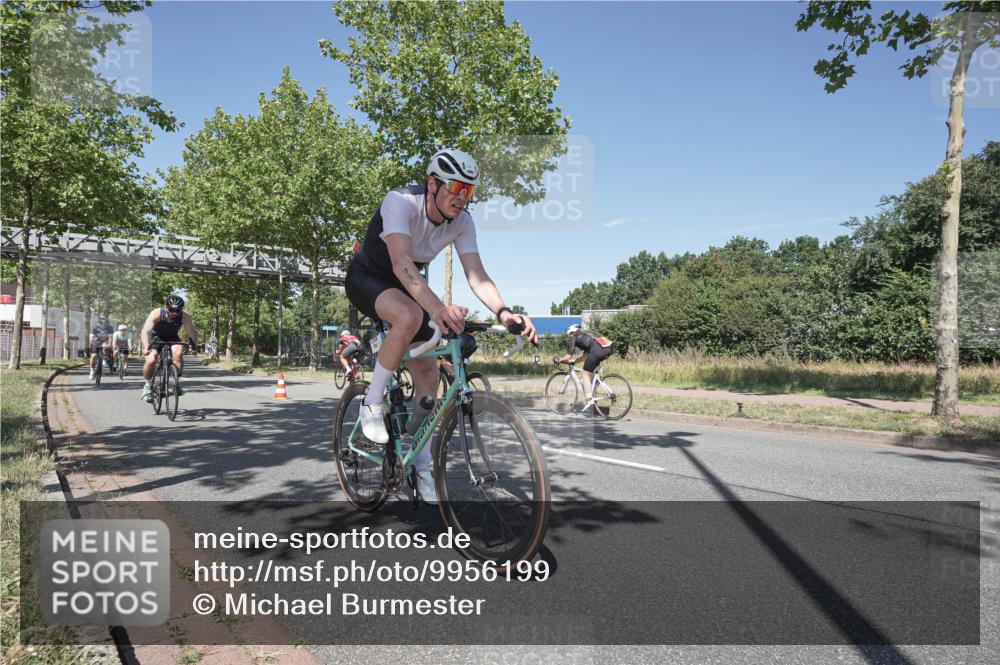 09.08.2026 - GEWOBA Citytriathlon Bremen Michael Burmester http://msf.ph/oto/9956199 09.08.2026 12:37:09 Radfahren 566, 568, 728, 744, 787, 788, 812, 823, 872, 1126, 1142 meine-sportfotos.de