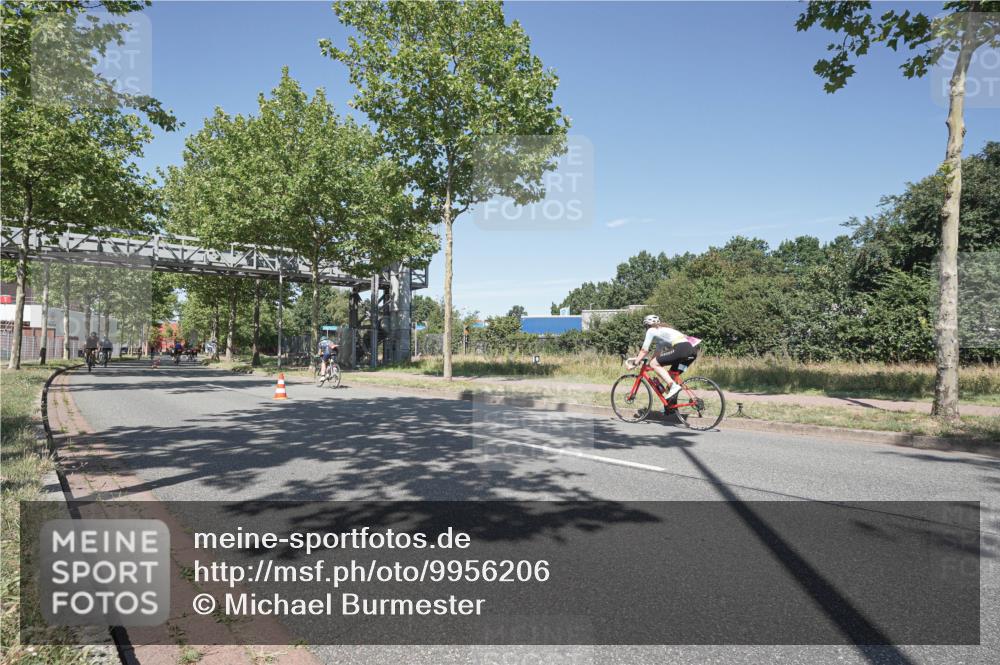 09.08.2026 - GEWOBA Citytriathlon Bremen Michael Burmester http://msf.ph/oto/9956206 09.08.2026 12:37:15 Radfahren 566, 568, 728, 744, 787, 788, 790, 792, 812, 839, 938, 1126, 1142 meine-sportfotos.de