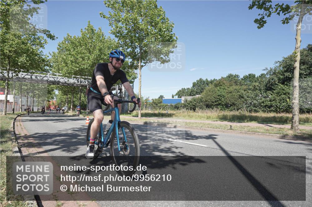 09.08.2026 - GEWOBA Citytriathlon Bremen Michael Burmester http://msf.ph/oto/9956210 09.08.2026 12:37:19 Radfahren 566, 568, 627, 728, 744, 788, 790, 792, 812, 839, 938, 1126, 1142 meine-sportfotos.de