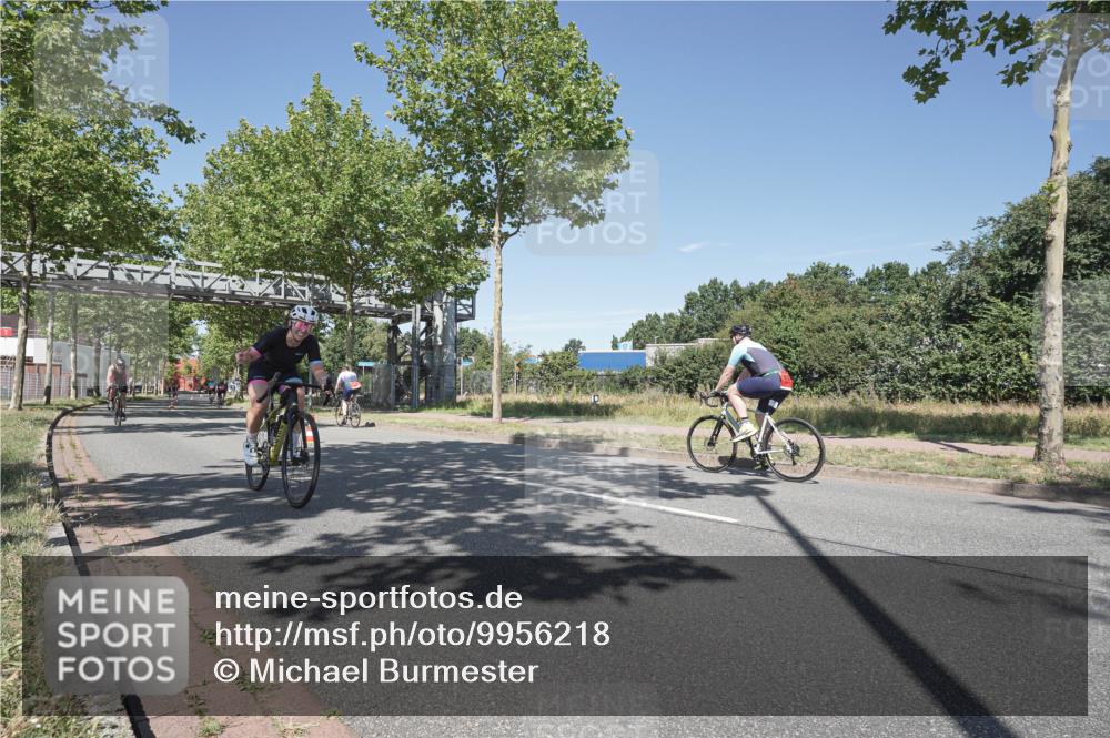 09.08.2026 - GEWOBA Citytriathlon Bremen Michael Burmester http://msf.ph/oto/9956218 09.08.2026 12:37:30 Radfahren 604, 627, 678, 727, 790, 792, 816, 839, 935, 938, 1109 meine-sportfotos.de