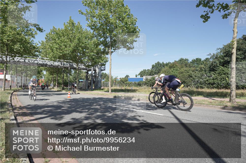 09.08.2026 - GEWOBA Citytriathlon Bremen Michael Burmester http://msf.ph/oto/9956234 09.08.2026 12:37:57 Radfahren 559, 571, 687, 745, 763, 897, 911, 1017, 1113, 1114 meine-sportfotos.de