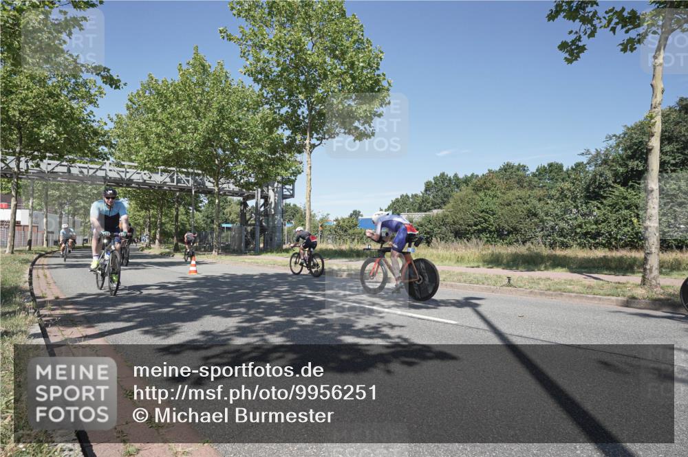 09.08.2026 - GEWOBA Citytriathlon Bremen Michael Burmester http://msf.ph/oto/9956251 09.08.2026 12:38:23 Radfahren 541, 570, 596, 603, 623, 672, 695, 762, 886 meine-sportfotos.de