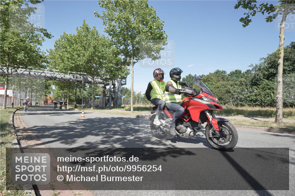 09.08.2026 - GEWOBA Citytriathlon Bremen Michael Burmester http://msf.ph/oto/9956254 09.08.2026 12:38:25 Radfahren 541, 570, 596, 603, 623, 672, 695, 762, 886 meine-sportfotos.de