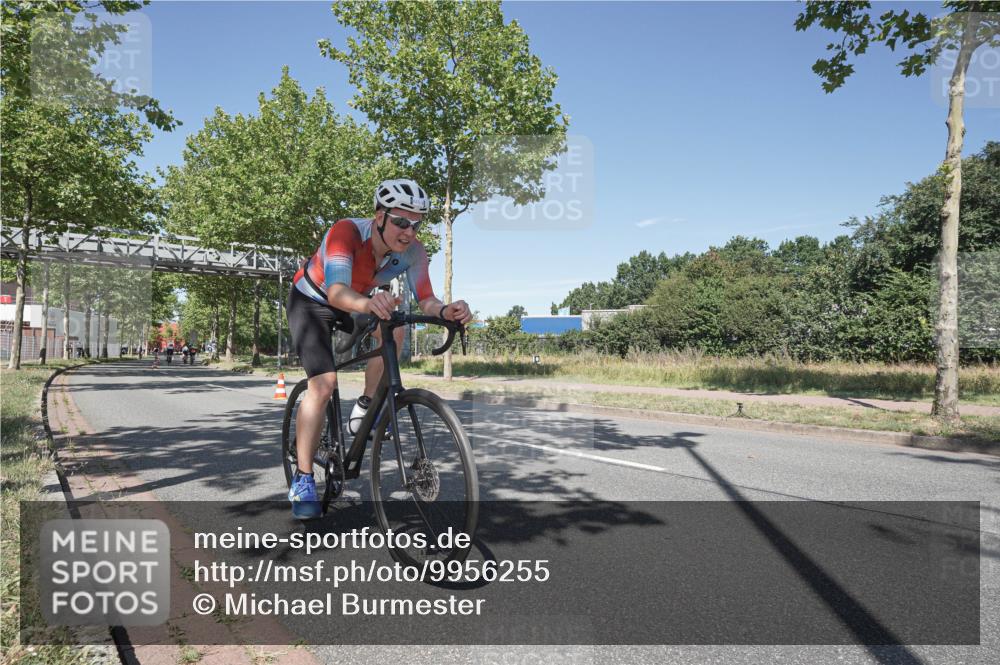 09.08.2026 - GEWOBA Citytriathlon Bremen Michael Burmester http://msf.ph/oto/9956255 09.08.2026 12:38:27 Radfahren 541, 570, 596, 623, 637, 672, 695, 762, 886, 912 meine-sportfotos.de