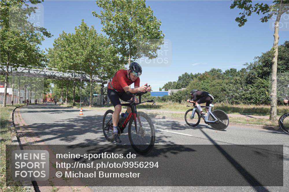 09.08.2026 - GEWOBA Citytriathlon Bremen Michael Burmester http://msf.ph/oto/9956294 09.08.2026 12:39:36 Radfahren 612, 656, 693, 783, 834, 840, 871, 896, 923 meine-sportfotos.de