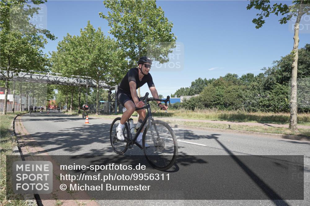 09.08.2026 - GEWOBA Citytriathlon Bremen Michael Burmester http://msf.ph/oto/9956311 09.08.2026 12:39:56 Radfahren 675, 693, 696, 796, 876, 923, 968, 972, 998, 1012, 1120, 1154 meine-sportfotos.de
