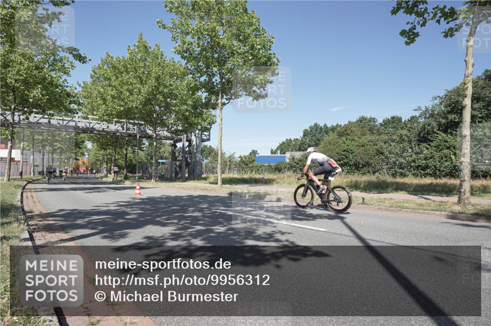 09.08.2026 - GEWOBA Citytriathlon Bremen Michael Burmester http://msf.ph/oto/9956312 09.08.2026 12:39:57 Radfahren 675, 696, 796, 876, 968, 972, 998, 1012, 1120, 1154 meine-sportfotos.de