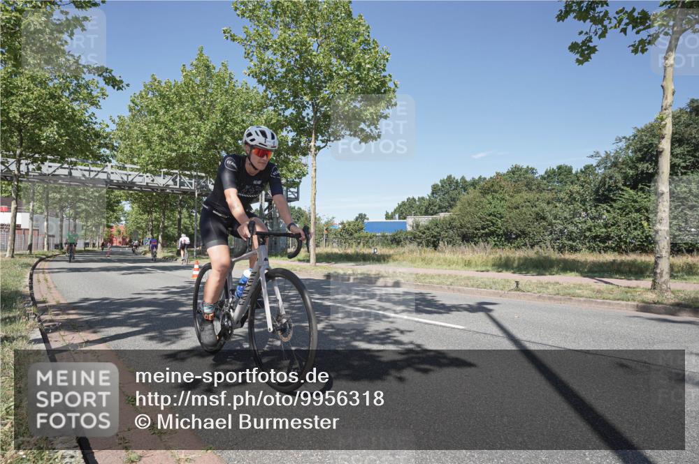 09.08.2026 - GEWOBA Citytriathlon Bremen Michael Burmester http://msf.ph/oto/9956318 09.08.2026 12:40:03 Radfahren 675, 696, 796, 876, 968, 972, 1012, 1120, 1132, 1154 meine-sportfotos.de