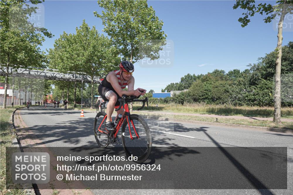09.08.2026 - GEWOBA Citytriathlon Bremen Michael Burmester http://msf.ph/oto/9956324 09.08.2026 12:40:10 Radfahren 626, 675, 761, 796, 876, 968, 1012, 1115, 1120, 1132 meine-sportfotos.de