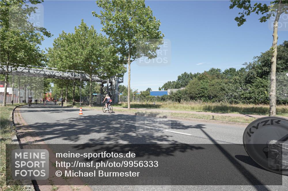 09.08.2026 - GEWOBA Citytriathlon Bremen Michael Burmester http://msf.ph/oto/9956333 09.08.2026 12:40:19 Radfahren 626, 707, 743, 761, 789, 819, 888, 953, 1115, 1127, 1132 meine-sportfotos.de