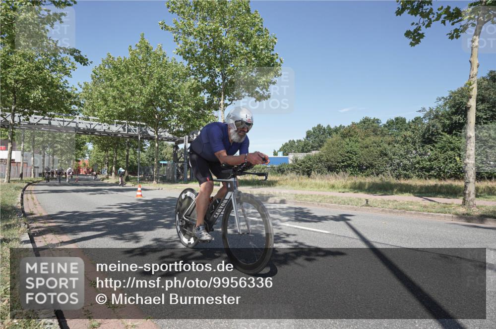 09.08.2026 - GEWOBA Citytriathlon Bremen Michael Burmester http://msf.ph/oto/9956336 09.08.2026 12:40:23 Radfahren 626, 671, 701, 707, 743, 761, 789, 809, 819, 888, 919, 953, 954, 1115, 1127 meine-sportfotos.de