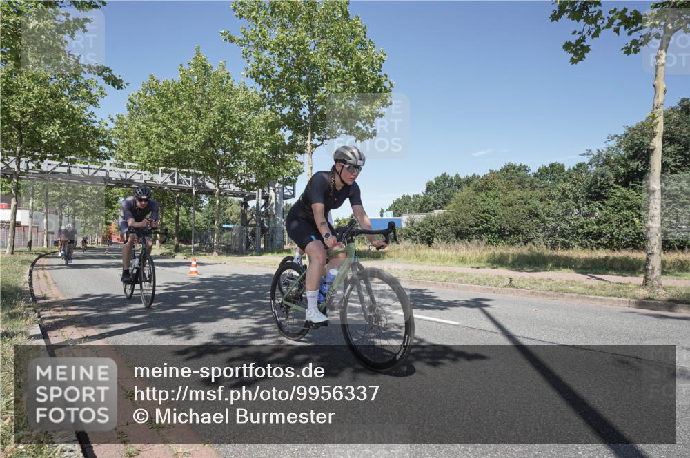 09.08.2026 - GEWOBA Citytriathlon Bremen Michael Burmester http://msf.ph/oto/9956337 09.08.2026 12:40:26 Radfahren 626, 671, 701, 707, 743, 789, 809, 819, 888, 919, 953, 954, 1115, 1127 meine-sportfotos.de