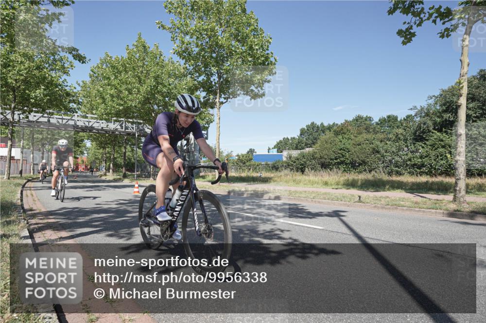 09.08.2026 - GEWOBA Citytriathlon Bremen Michael Burmester http://msf.ph/oto/9956338 09.08.2026 12:40:27 Radfahren 626, 671, 701, 707, 743, 789, 809, 819, 888, 919, 953, 954, 1115, 1127 meine-sportfotos.de