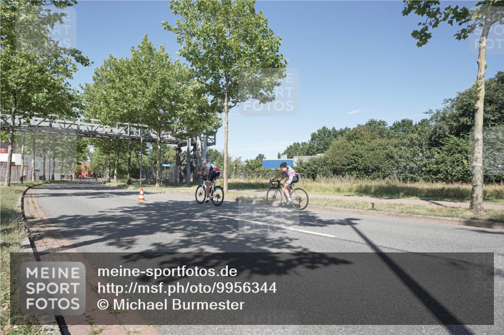 09.08.2026 - GEWOBA Citytriathlon Bremen Michael Burmester http://msf.ph/oto/9956344 09.08.2026 12:40:38 Radfahren 651, 671, 701, 707, 805, 809, 810, 888, 919, 954, 1136 meine-sportfotos.de