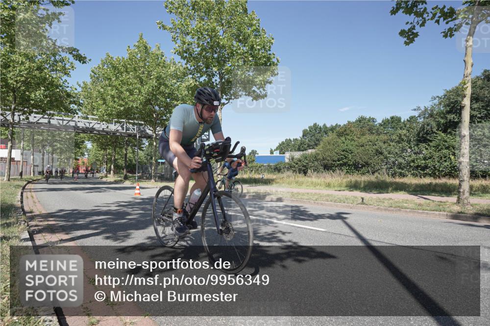 09.08.2026 - GEWOBA Citytriathlon Bremen Michael Burmester http://msf.ph/oto/9956349 09.08.2026 12:40:46 Radfahren 601, 620, 644, 651, 774, 805, 810, 976, 1136 meine-sportfotos.de
