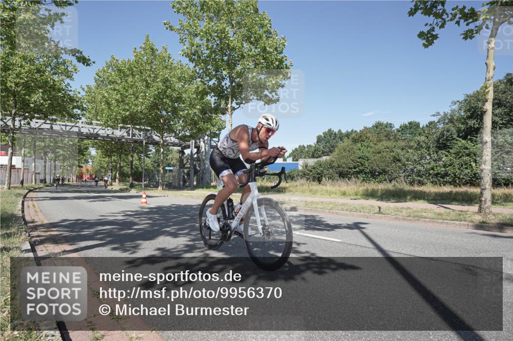 09.08.2026 - GEWOBA Citytriathlon Bremen Michael Burmester http://msf.ph/oto/9956370 09.08.2026 12:41:20 Radfahren 548, 702, 711, 858, 982, 1020 meine-sportfotos.de