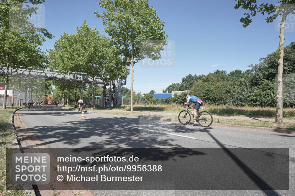 09.08.2026 - GEWOBA Citytriathlon Bremen Michael Burmester http://msf.ph/oto/9956388 09.08.2026 12:41:43 Radfahren 578, 602, 718, 731, 766, 767, 873, 915, 933, 940, 1121, 1123, 1159 meine-sportfotos.de