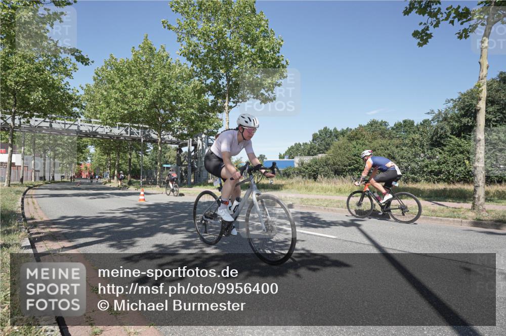 09.08.2026 - GEWOBA Citytriathlon Bremen Michael Burmester http://msf.ph/oto/9956400 09.08.2026 12:42:03 Radfahren 684, 753, 1107, 1123, 1153 meine-sportfotos.de