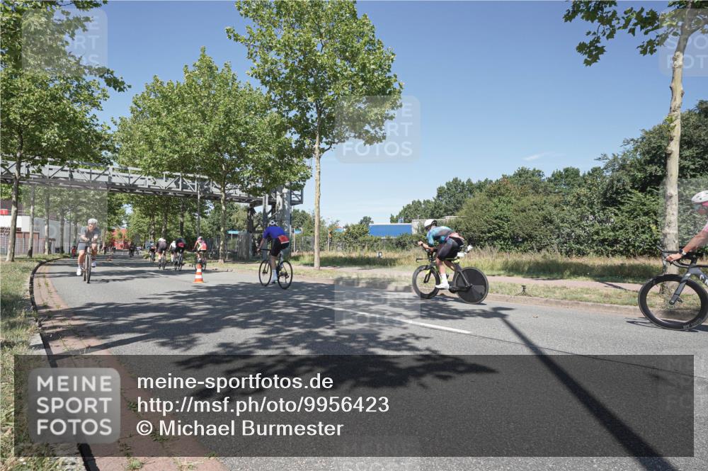 09.08.2026 - GEWOBA Citytriathlon Bremen Michael Burmester http://msf.ph/oto/9956423 09.08.2026 12:42:40 Radfahren 681, 720, 768, 870, 885, 966 meine-sportfotos.de