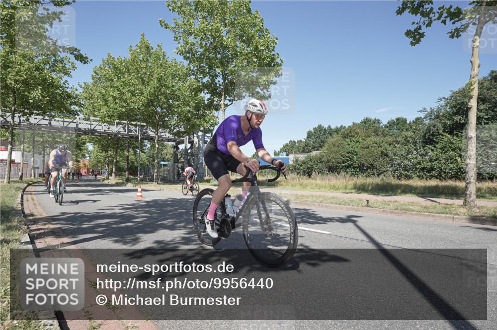 09.08.2026 - GEWOBA Citytriathlon Bremen Michael Burmester http://msf.ph/oto/9956440 09.08.2026 12:43:16 Radfahren 546, 558, 621, 649, 674, 700, 859, 887, 944, 945, 991, 996, 1108 meine-sportfotos.de