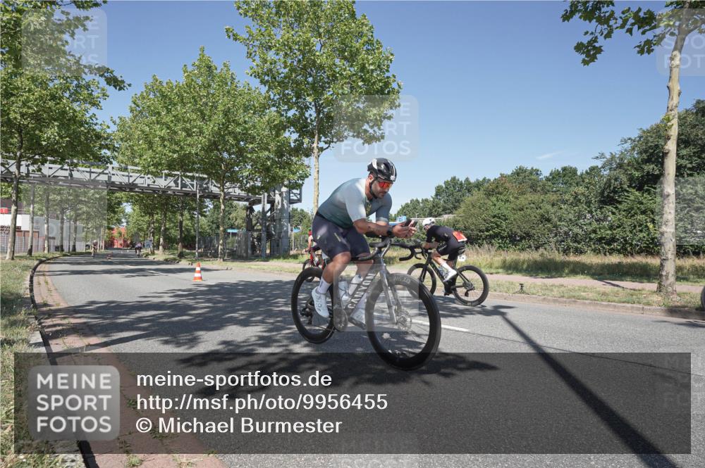 09.08.2026 - GEWOBA Citytriathlon Bremen Michael Burmester http://msf.ph/oto/9956455 09.08.2026 12:43:30 Radfahren 546, 621, 643, 700, 712, 732, 797, 898, 944, 989, 1105, 1108, 1148 meine-sportfotos.de