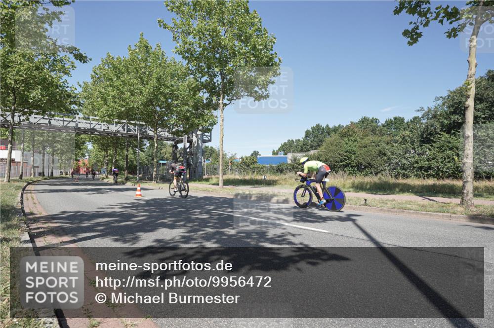 09.08.2026 - GEWOBA Citytriathlon Bremen Michael Burmester http://msf.ph/oto/9956472 09.08.2026 12:43:52 Radfahren 633, 951, 1125 meine-sportfotos.de