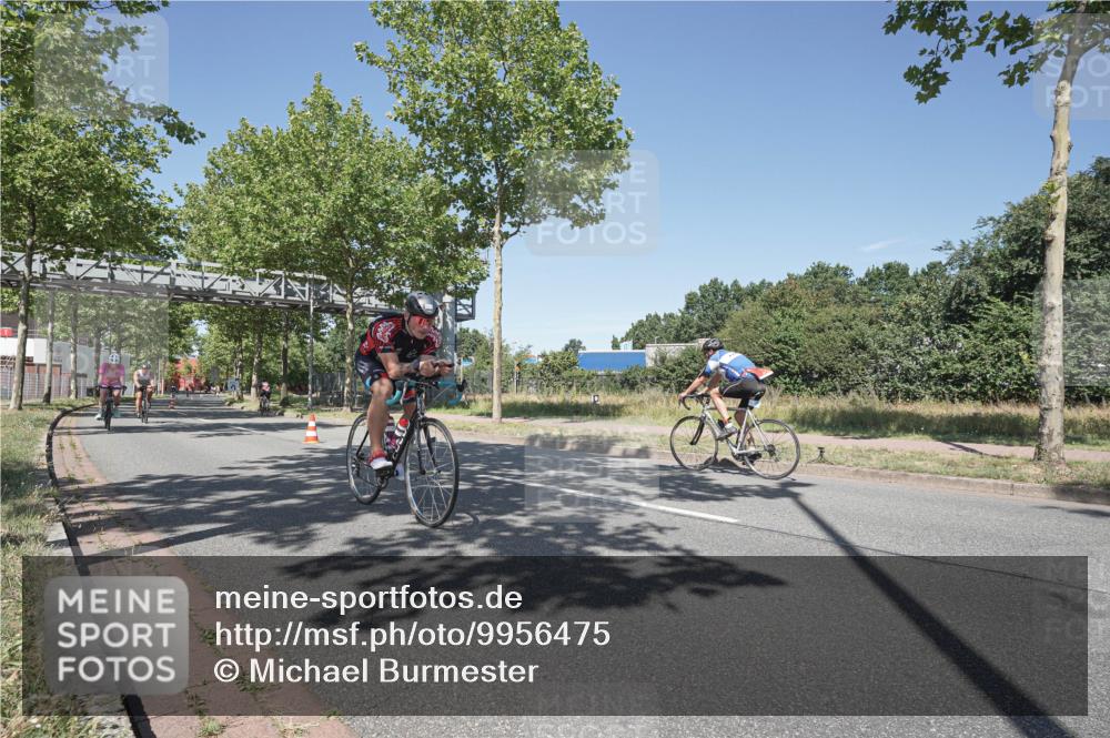 09.08.2026 - GEWOBA Citytriathlon Bremen Michael Burmester http://msf.ph/oto/9956475 09.08.2026 12:44:04 Radfahren 614, 660, 661, 891, 951, 974 meine-sportfotos.de