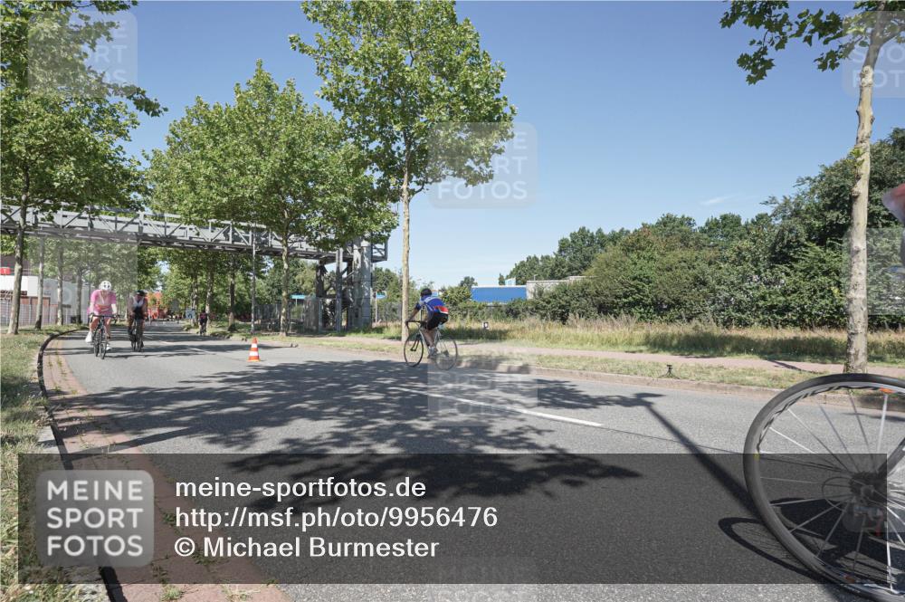 09.08.2026 - GEWOBA Citytriathlon Bremen Michael Burmester http://msf.ph/oto/9956476 09.08.2026 12:44:04 Radfahren 614, 660, 661, 891, 951, 974 meine-sportfotos.de