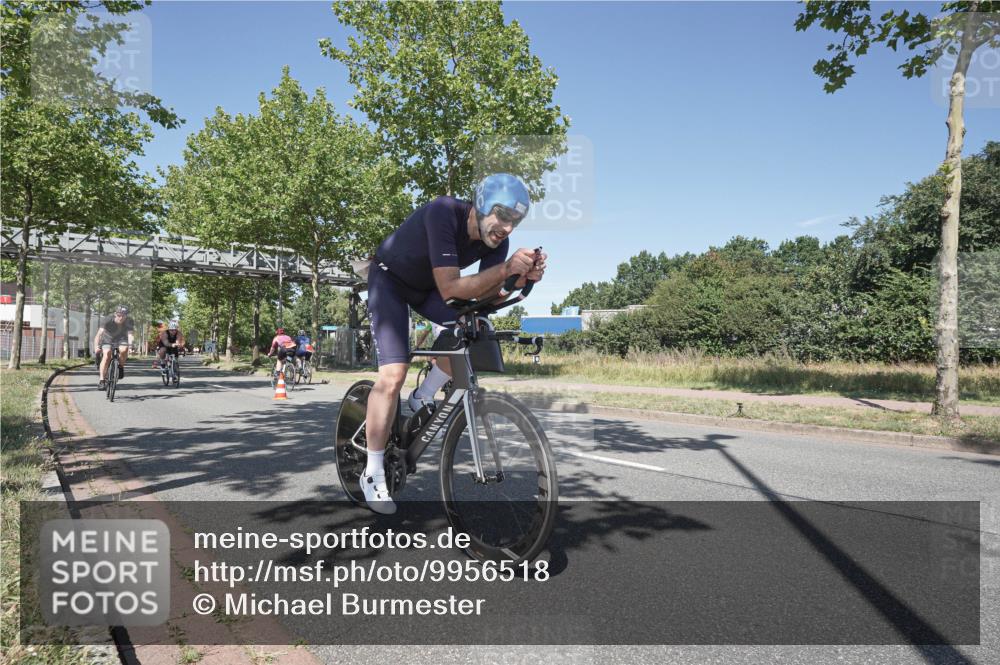 09.08.2026 - GEWOBA Citytriathlon Bremen Michael Burmester http://msf.ph/oto/9956518 09.08.2026 12:44:57 Radfahren 607, 666, 729, 813, 831, 842, 843, 853, 941, 985, 1117 meine-sportfotos.de