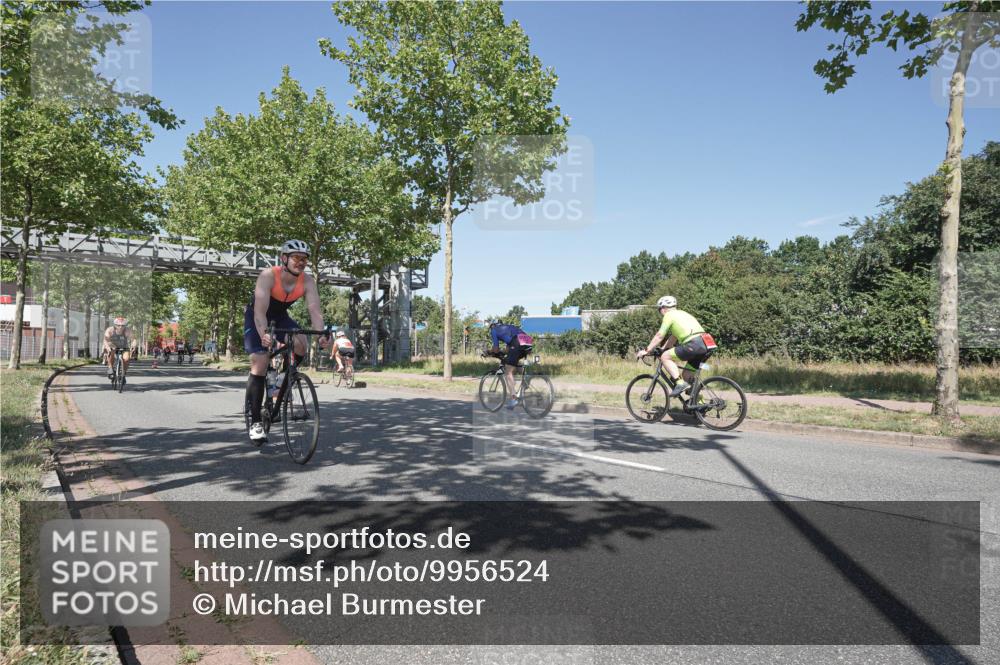 09.08.2026 - GEWOBA Citytriathlon Bremen Michael Burmester http://msf.ph/oto/9956524 09.08.2026 12:45:02 Radfahren 556, 607, 631, 666, 690, 729, 813, 831, 842, 843, 853, 862, 941, 985, 1117 meine-sportfotos.de