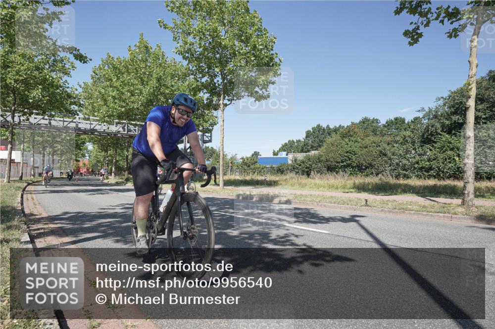 09.08.2026 - GEWOBA Citytriathlon Bremen Michael Burmester http://msf.ph/oto/9956540 09.08.2026 12:45:17 Radfahren 549, 556, 597, 610, 631, 676, 690, 738, 862, 878, 997, 1001, 1128, 1157 meine-sportfotos.de