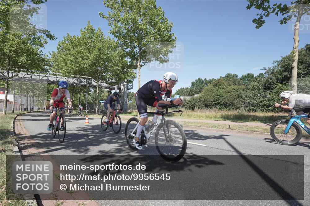 09.08.2026 - GEWOBA Citytriathlon Bremen Michael Burmester http://msf.ph/oto/9956545 09.08.2026 12:45:27 Radfahren 549, 551, 585, 738, 764, 828, 878, 997, 1001, 1004, 1157 meine-sportfotos.de